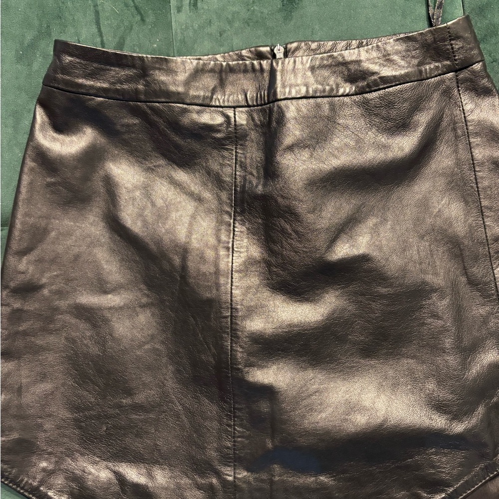 BB Dakota Sleek Black Leather Skirt